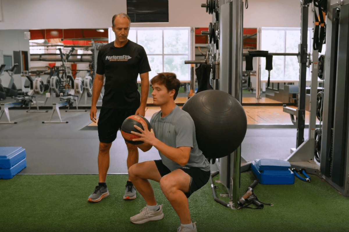 The Ultimate Leg Day Workout Routine: 10 Exercises for Stronger Legs